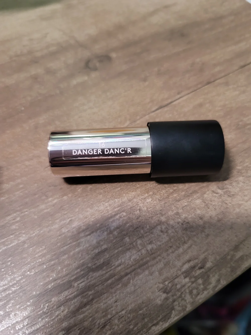 Red Cream Lipstick - Dang'r Dancer